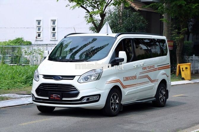 Ford Tourneo Titanium 2019 Trắng 9 vạn km