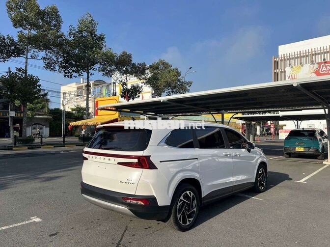 Hyundai Custin 1.5 Turbo Đặc Biệt 2024 Trắng 7 chỗ