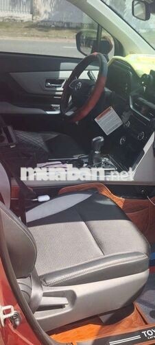 Toyota Veloz Cross Top 2025 Đỏ 24.000km