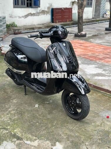 Piaggio Vespa GTS 3vie 2014 chính chủ bao rút HS