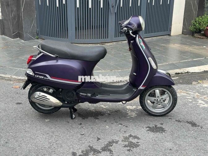 Piaggio Vespa LX125 3vie 2015 Tím