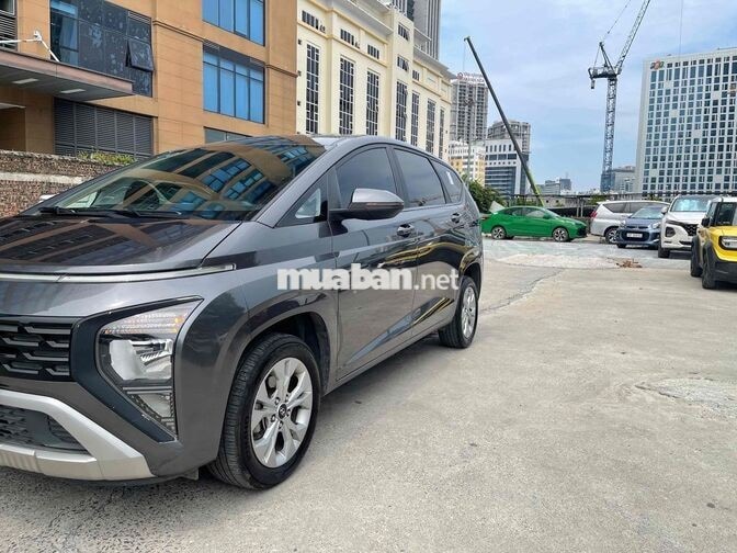 Hyundai Stargazer Xám 7 chỗ 42369 km