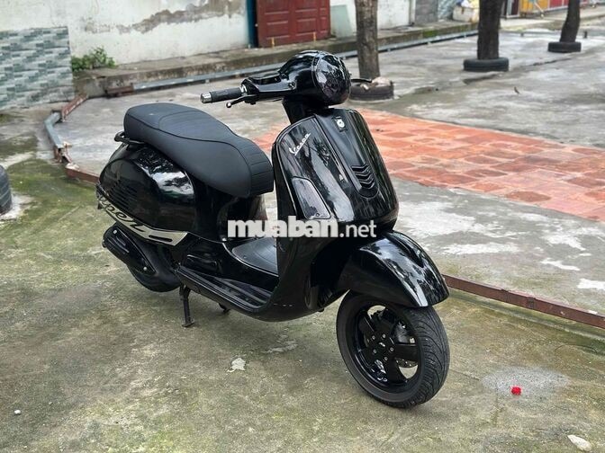Piaggio Vespa GTS 3vie 2014 chính chủ bao rút HS