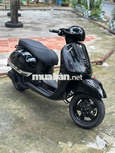 Piaggio Vespa GTS 3vie 2014 chính chủ bao rút HS