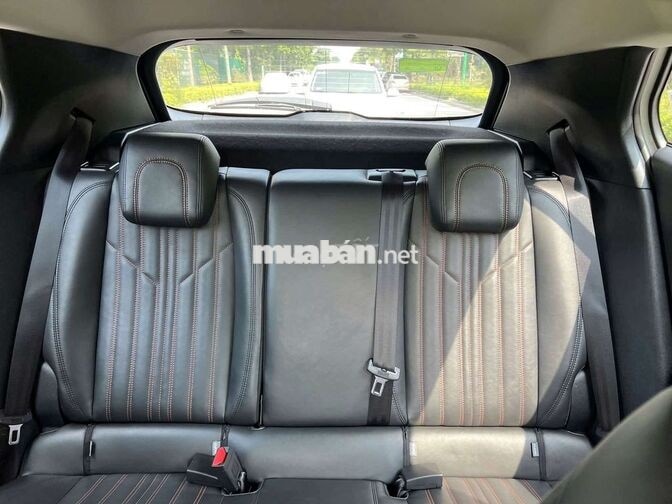 Peugeot 2008 1.2AT 2025 Trắng 17000 km