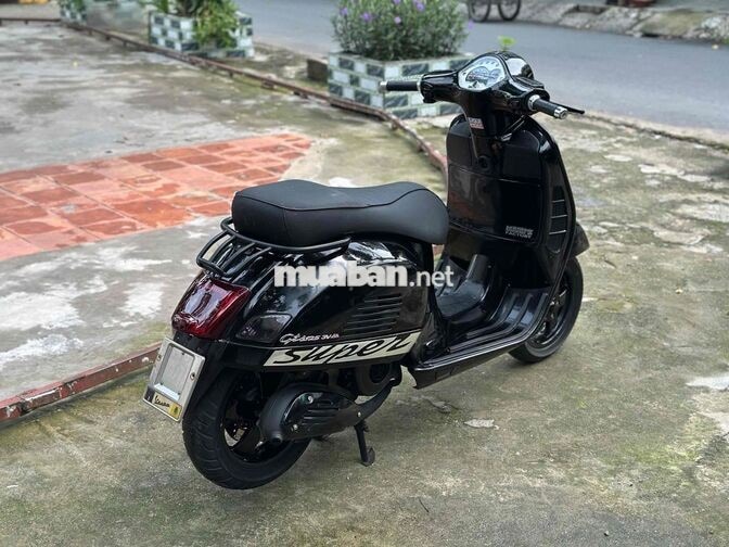 Piaggio Vespa GTS 3vie 2014 chính chủ bao rút HS