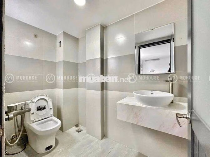 Duplex Cửa Sổ Thoáng ngay Công Viên Làng Hoa_Full Nội Thất_Tiện Nghi