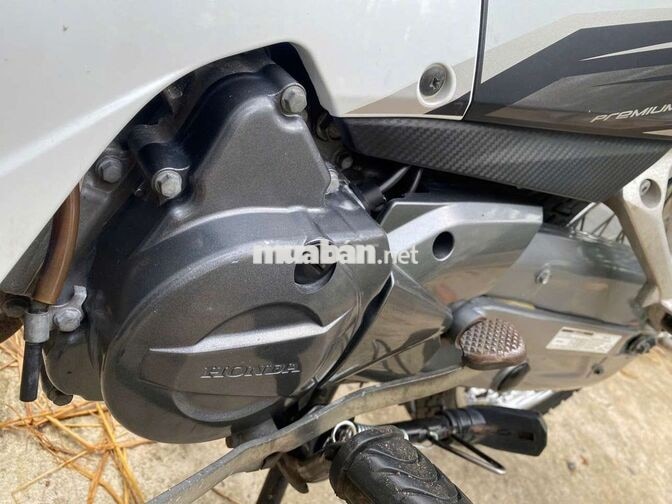 Honda Blade thắng đĩa 