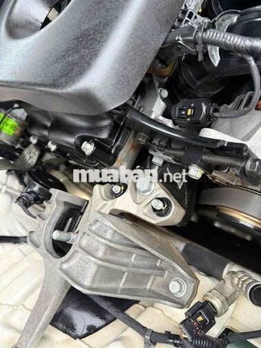 Hyundai Elantra 2018 Bản đủ cửa nóc Tự động