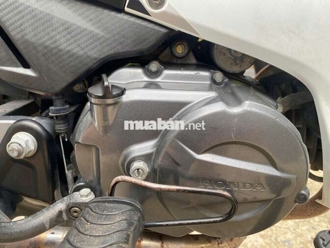 Honda Blade thắng đĩa 