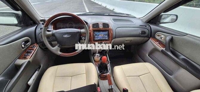 Ford Laser 2002 Số sàn 1.8L Trắng Xăng Bản đủ