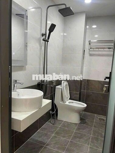 CHO THUÊ NHÀ 4PN 3WC SẴN NỘI THẤT THỐNG NHẤT P16 GÒ VẤP