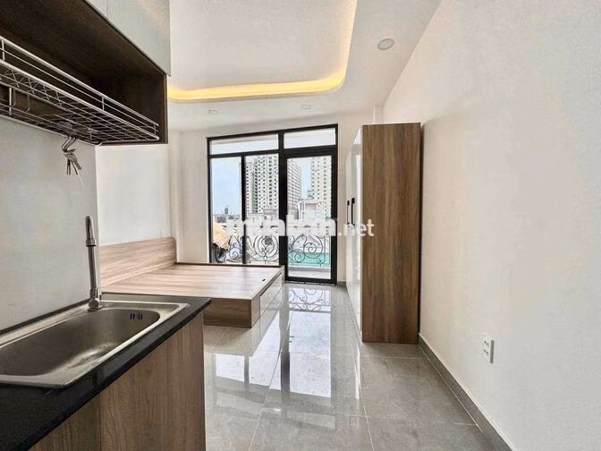 STUDIO BAN CÔNG FULL NỘI THẤT GẦN VLU CS3