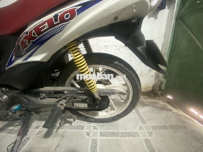 Suzuki Axelo Trắng, xanh Xe số
