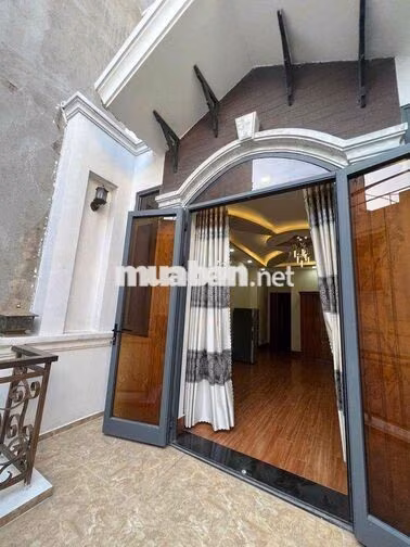PASS PHÒNG QUANG TRUNG ĐỐI DIỆN CHỢ HẠNH THÔNG TÂY 45M2