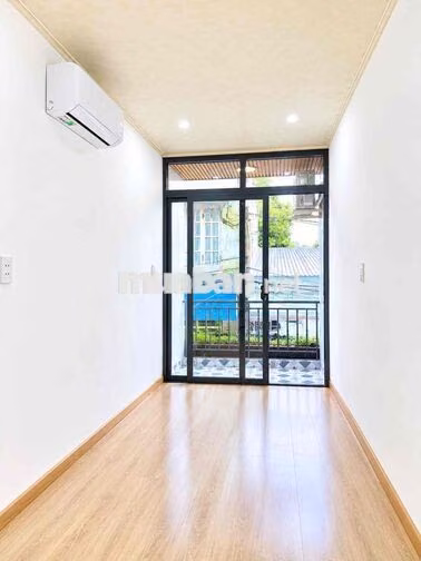 Bán Nhà đẹp 3 Tầng, P Linh Xuân, 3PN2WC, Hẻm xe hơi, sổ riêng - 2,9tỷ