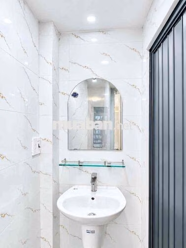 Bán Nhà đẹp 3 Tầng, P Linh Xuân, 3PN2WC, Hẻm xe hơi, sổ riêng - 2,9tỷ