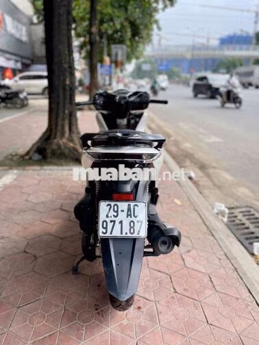 Honda SH 125 2025 Trắng Tự động 5000km