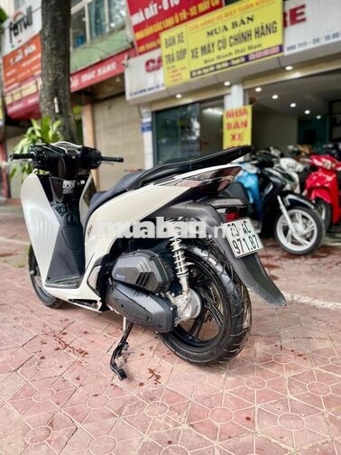 Honda SH 125 2025 Trắng Tự động 5000km