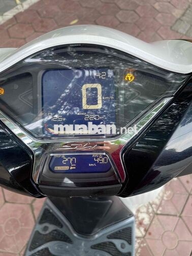 Honda SH 125 2025 Trắng Tự động 5000km
