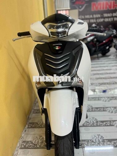 SH 125 đời 2018 trắng đen siêu mới 43D1-693.96