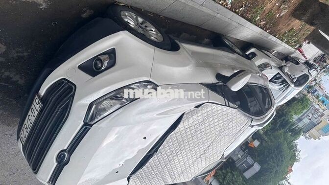 Ford EcoSport Titanium Trắng Việt Nam