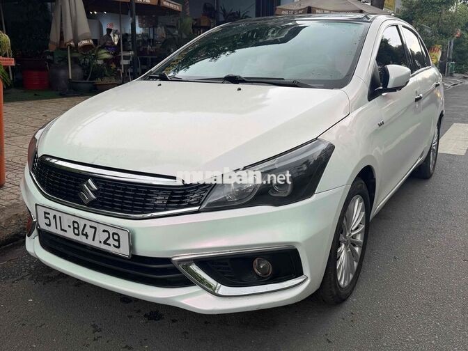 Suzuki Ciaz Sedan Tự động màu Trắng