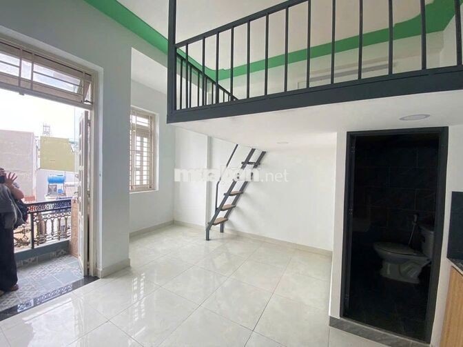 PHÒNG GÁC CAO BAN CÔNG NGAY PHẠM VĂN CHIÊU GẦN EMART CHỢ THẠCH ĐÀ