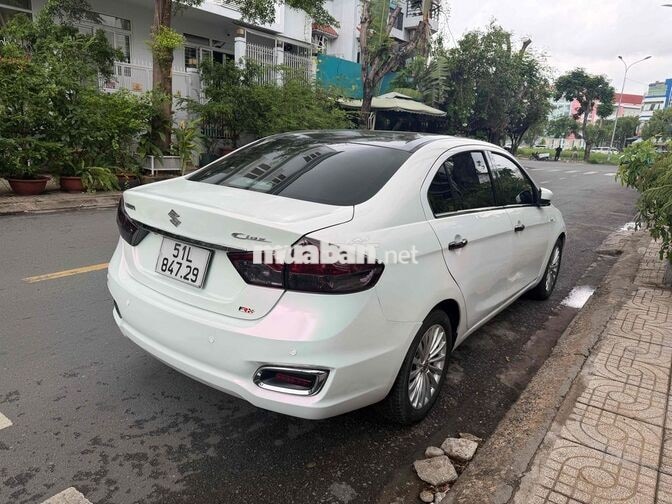 Suzuki Ciaz Sedan Tự động màu Trắng