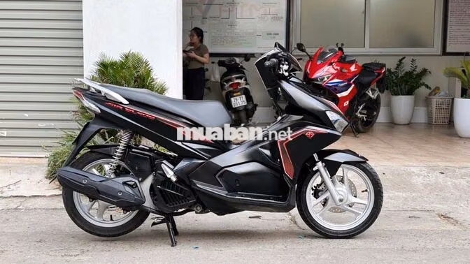 Airblade 2018 Xe Đẹp, Êm, giấy tờ đầy đủ