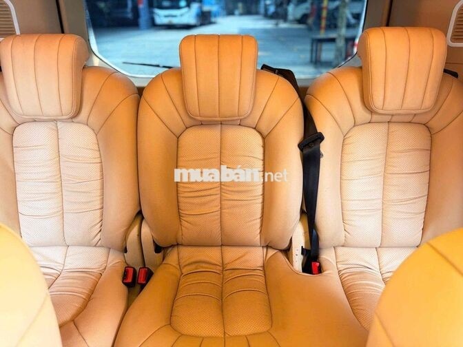 Tourneo Kingdom Limousine 2021 xe cá nhân
