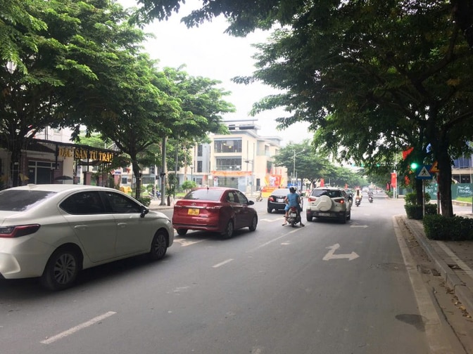BÁN BTLK KĐT MỚI AN HƯNG HÀ ĐÔNG.VỊ TRÍ ĐẮC ĐỊA, CÓ THANG MÁY. 22,5 TỶ