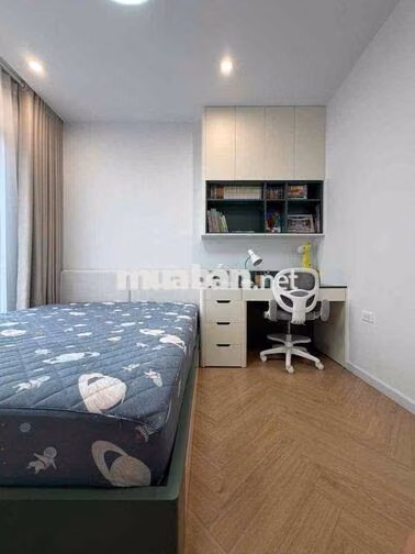 Bán căn 3N2WC nội thất cao cấp. Giá 5,1 tỷ tại Vinhomes smart city