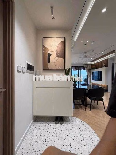 Bán căn 3N2WC nội thất cao cấp. Giá 5,1 tỷ tại Vinhomes smart city