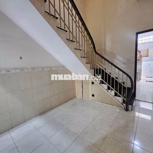 Cho thuê nhà mặt tiền Nguyễn Trọng Tuyển – 4 tầng 4pn3wc – 3.5m x 35m