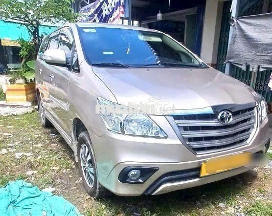Toyota Innova 2016 Vàng cát Số sàn
