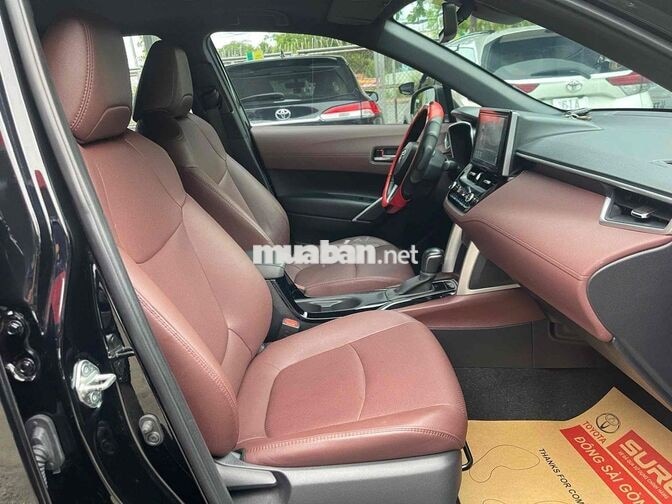 Bán Cross 1.8V 2022 - Xe gia đình 1 chủ mua mới