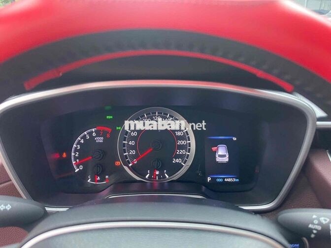 Bán Cross 1.8V 2022 - Xe gia đình 1 chủ mua mới