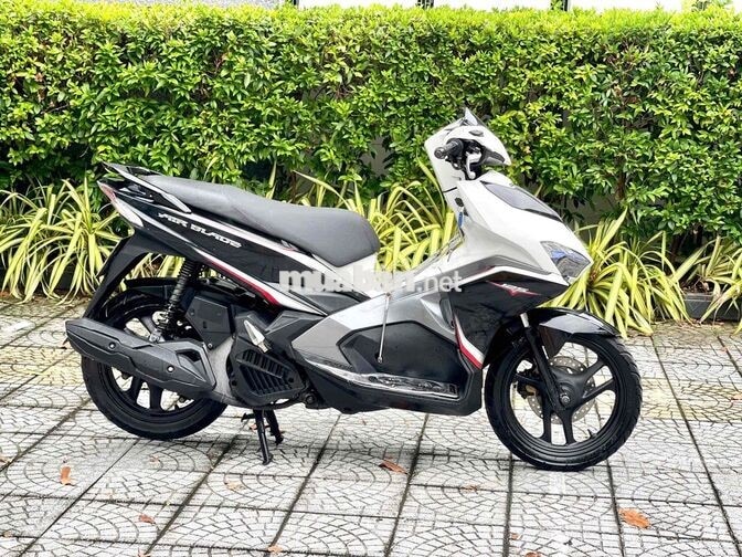 Honda Air Blade 2017 Trắng đặc biệt