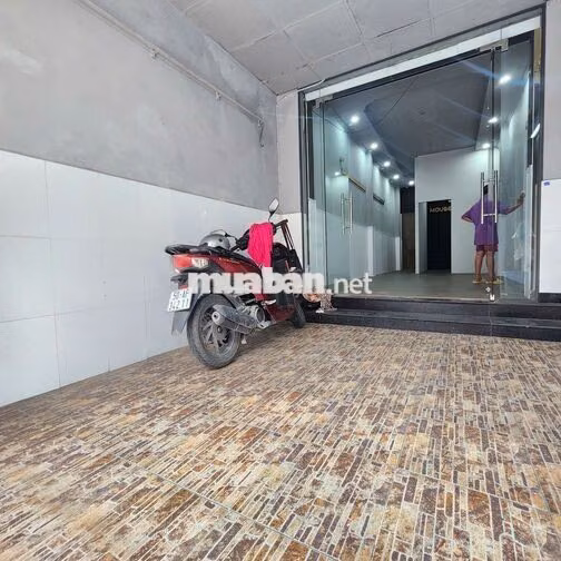 Cho thuê nhà mặt tiền Nguyễn Trọng Tuyển – 4 tầng 4pn3wc – 3.5m x 35m