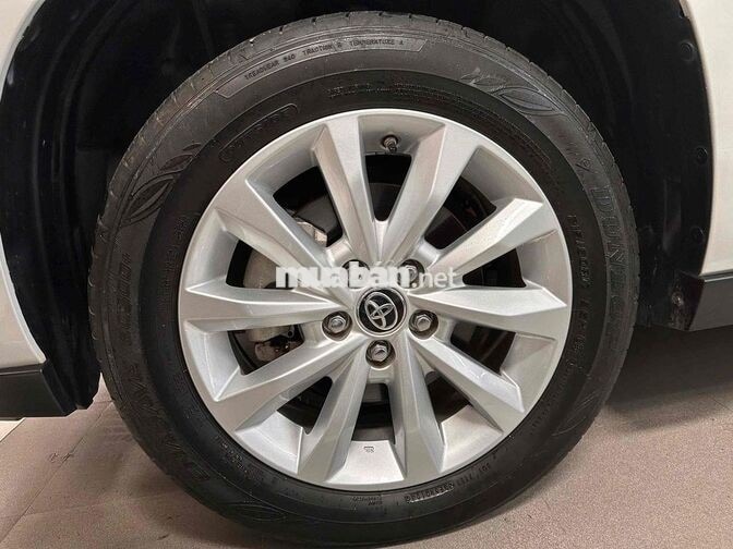 Cọp Innova Cross 2.0V 2024- Chất xe đẹp đi siêu ít