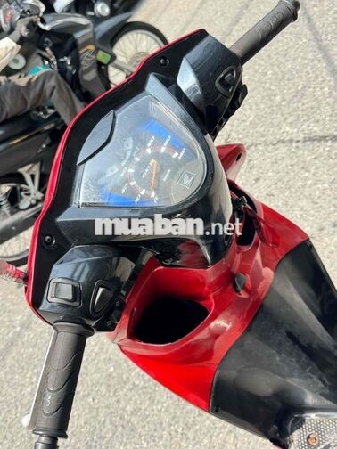 Honda Vision 2012 màu Đỏ