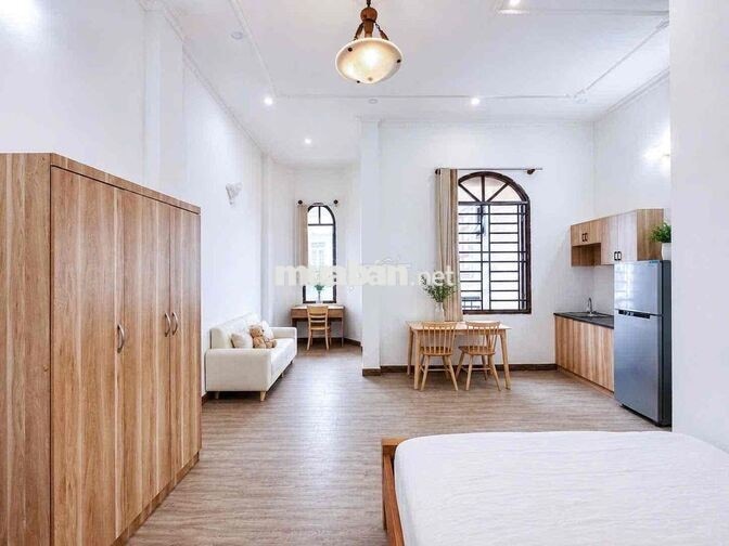 Phòng 40m2_ studio, đẩy đủ nội thất, cửa sổ_ 270 Phan Đình Phùng
