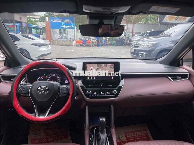 Bán Cross 1.8V 2022 - Xe gia đình 1 chủ mua mới
