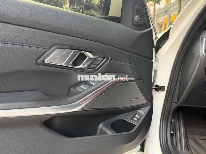 BMW 320i M-Sport 2024 Trắng Tự động