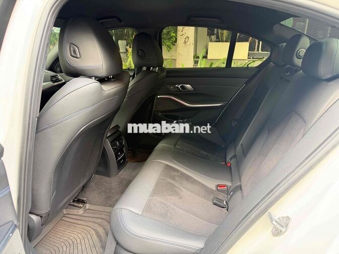 BMW 320i M-Sport 2024 Trắng Tự động