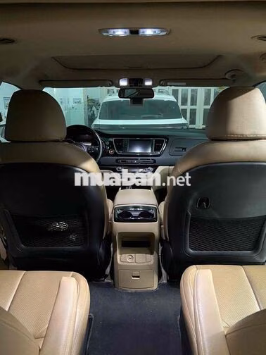 Kia Sedona 2020 7 chỗ Dầu Trắng