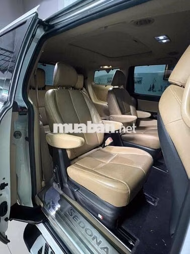 Kia Sedona 2020 7 chỗ Dầu Trắng