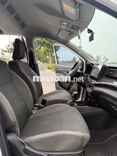 Suzuki Ertiga 2023 1.5AT Bạc 37.500km