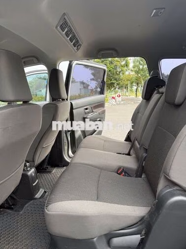 Suzuki Ertiga 2023 1.5AT Bạc 37.500km